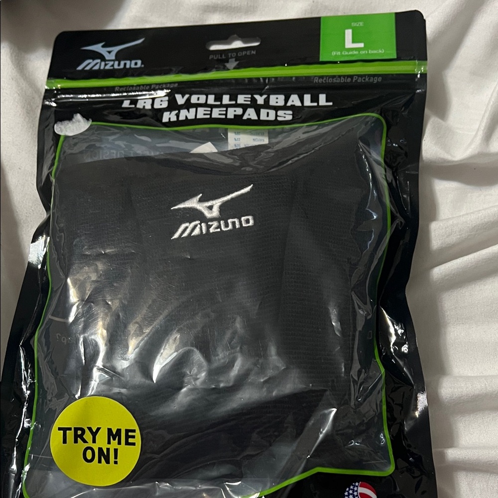 Mizuno Black Volleyball Knee Pads